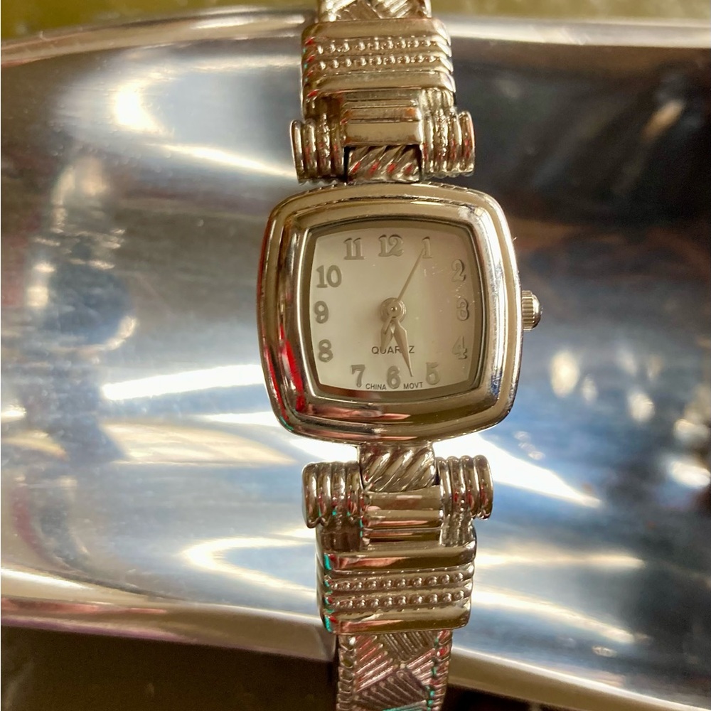 Silver Tone Quartz Watch with Textured Band